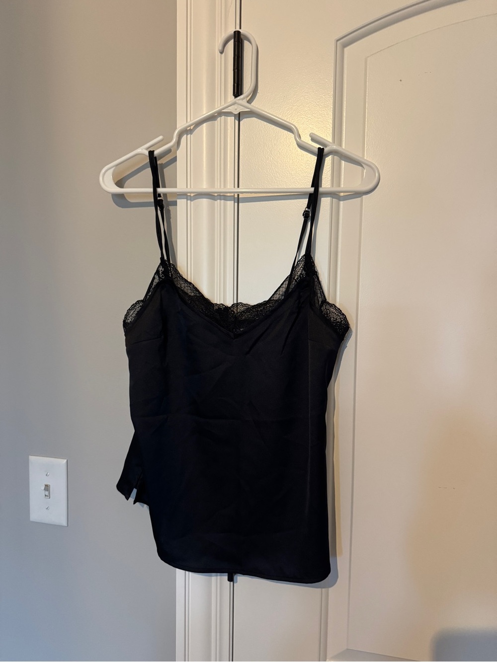 NWT Abercrombie Black Lace-Trim Cami Top, Size small